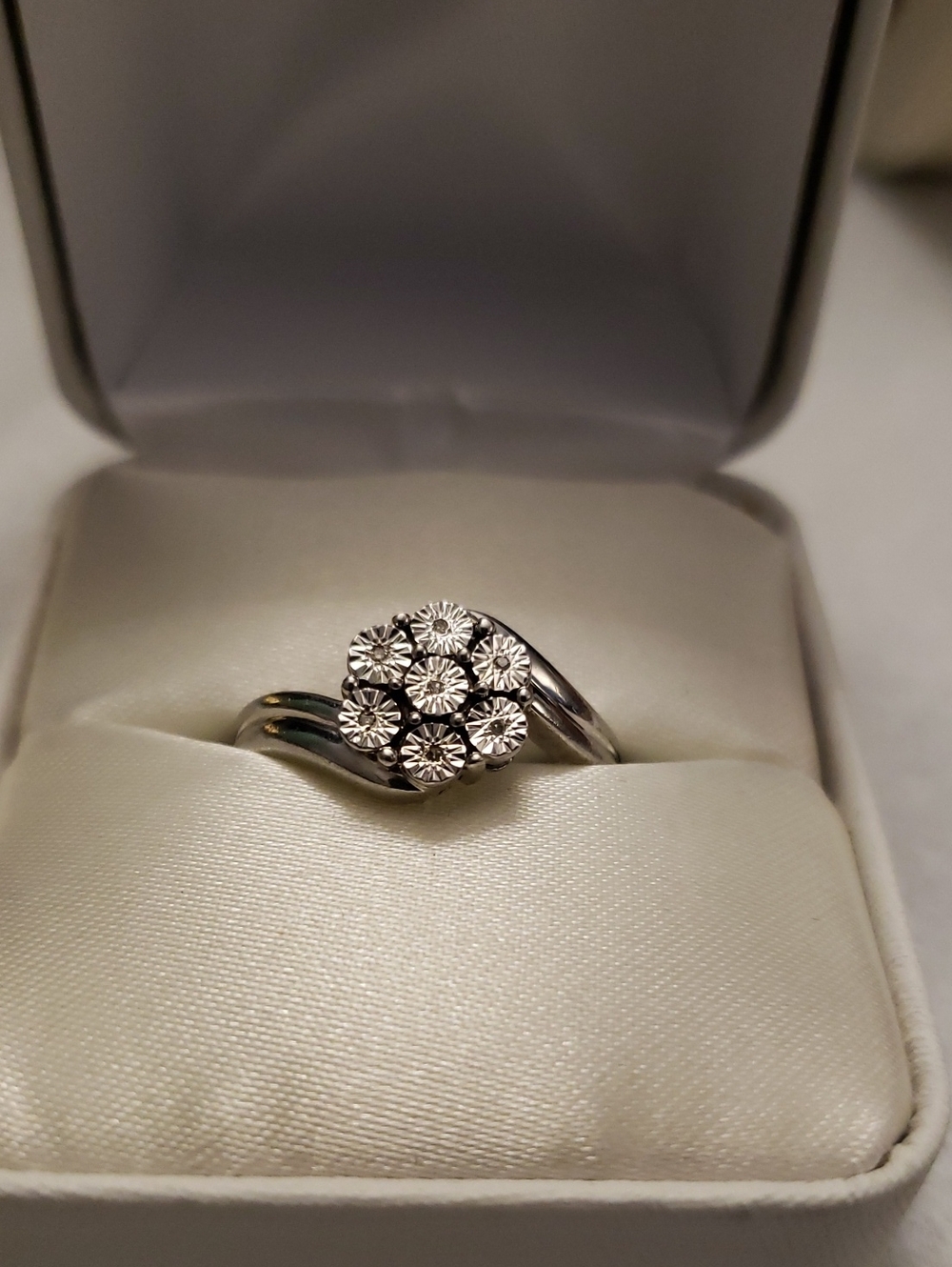 Sterling Silver Floral Cluster Ring - White